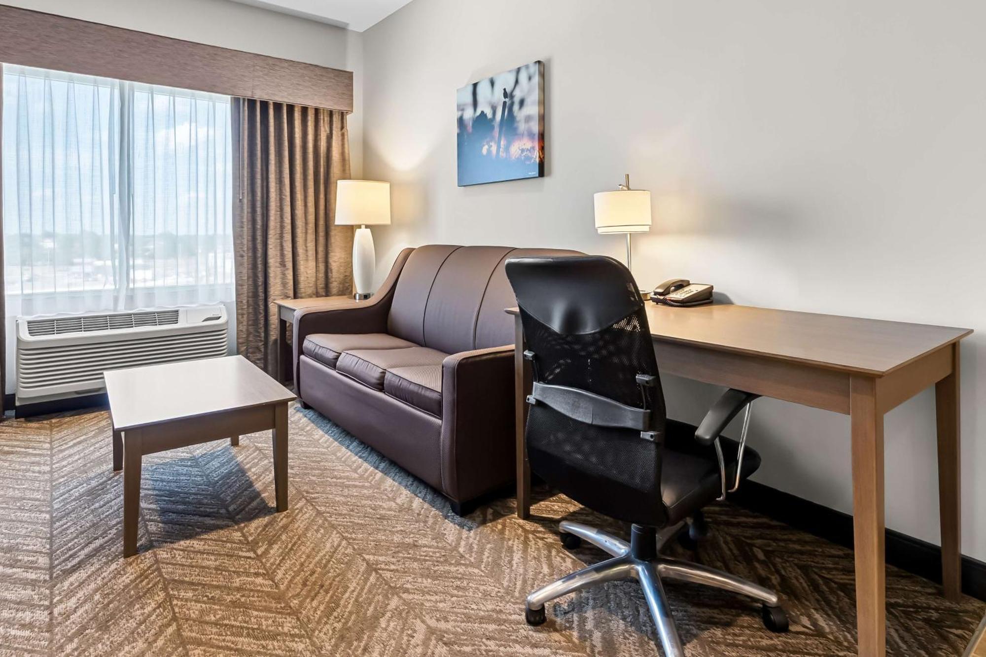 Best Western Plus Bolivar Hotel & Suites מראה חיצוני תמונה